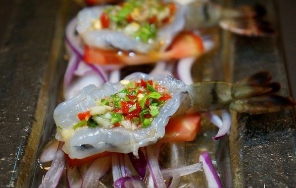 泰国玻璃虎虾刺身