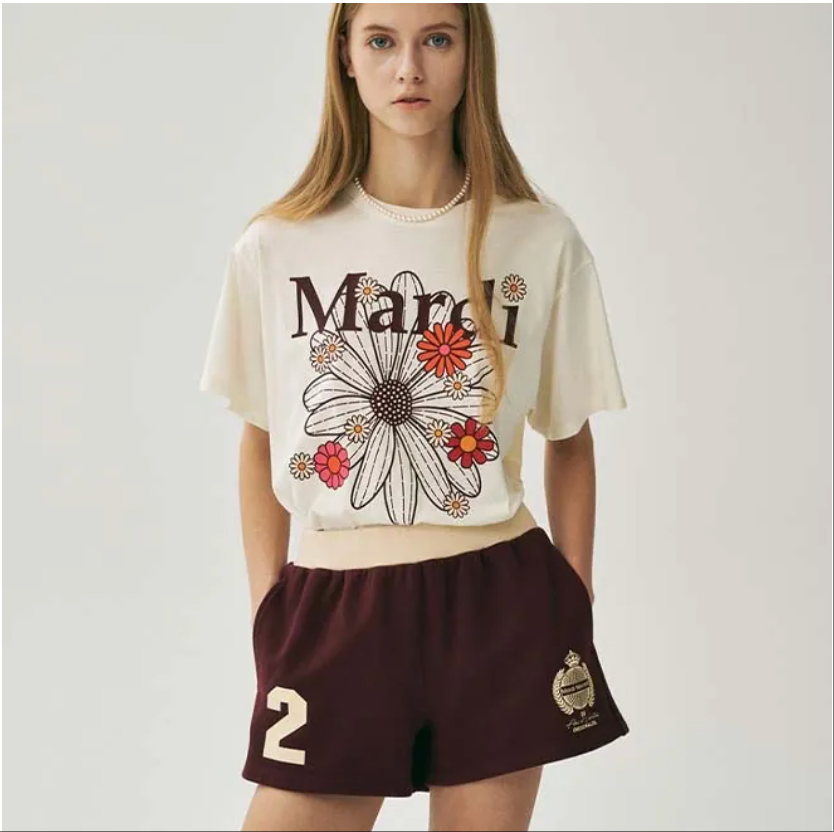 Mardi Mecredi 有Sweatshirt又點會冇T-Shirt 🌼🌼 新一季嘅招牌花花Tee 上架🛒